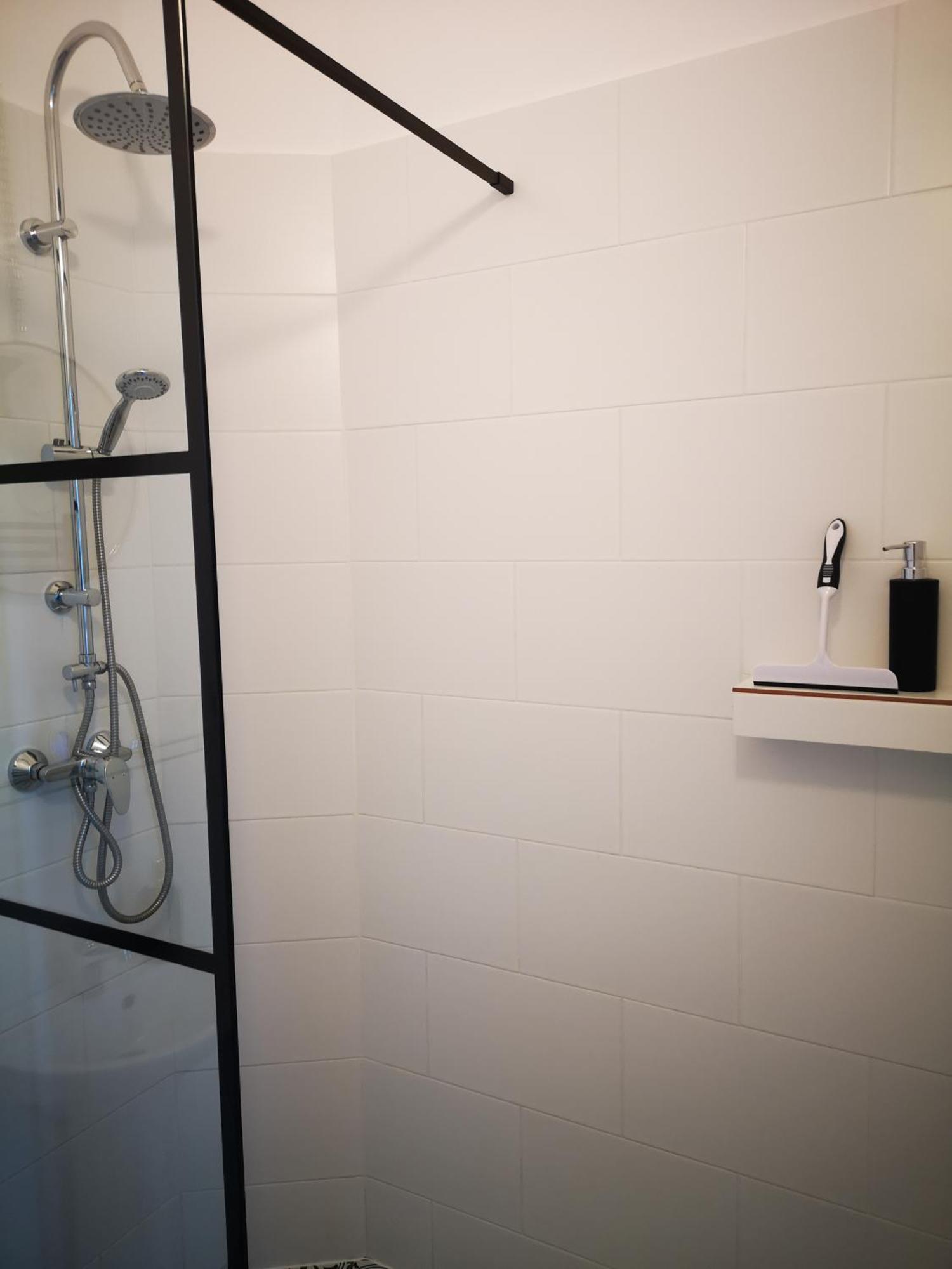 Weisz Apartment-City Center-Free Private Parking,Wifi,Ac Carei Exterior foto